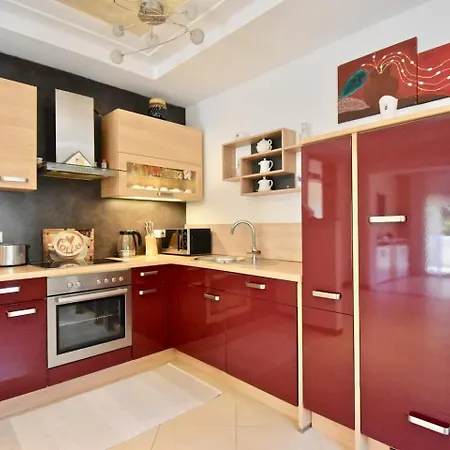 Ground Floor With Grill Medolino